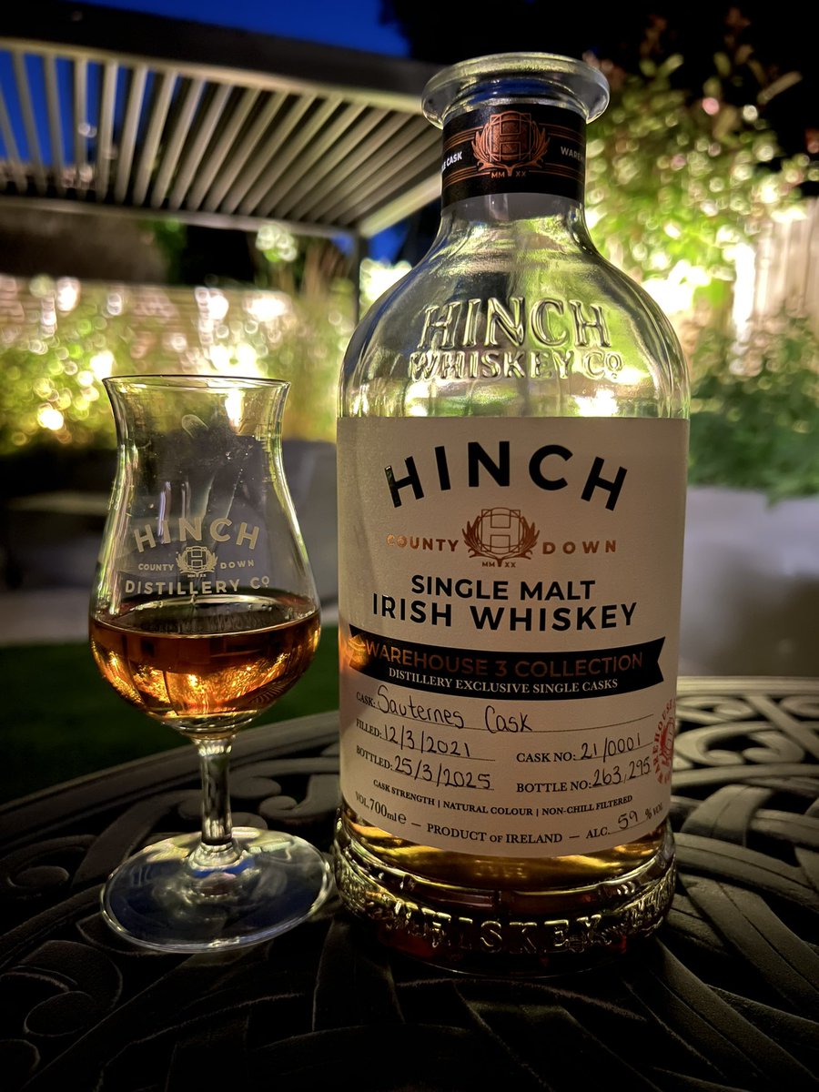 Just home from Peter Kay and in time for #midnightflangeclub  Apparently it’s still 21° out. Way too warm indoors. Sláinte 🥃