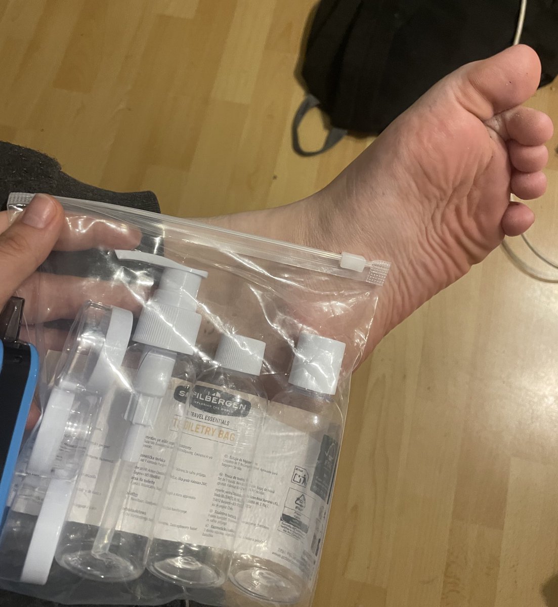 Śmieć właśnie zamówił ślinę, więc chyba trzeba uzupełnić zasoby 😈 jakby ktoś chciał coś poza śliną, to jest do zgarnięcia jeszcze moja woda po myciu lub napój Bogini 👸🏻 Zgłaszać się a już dziś zamówienie zostanie wysłane 😌

⸻

Findom Femdom Feetfetish Paypig HumanAMT Blackmail