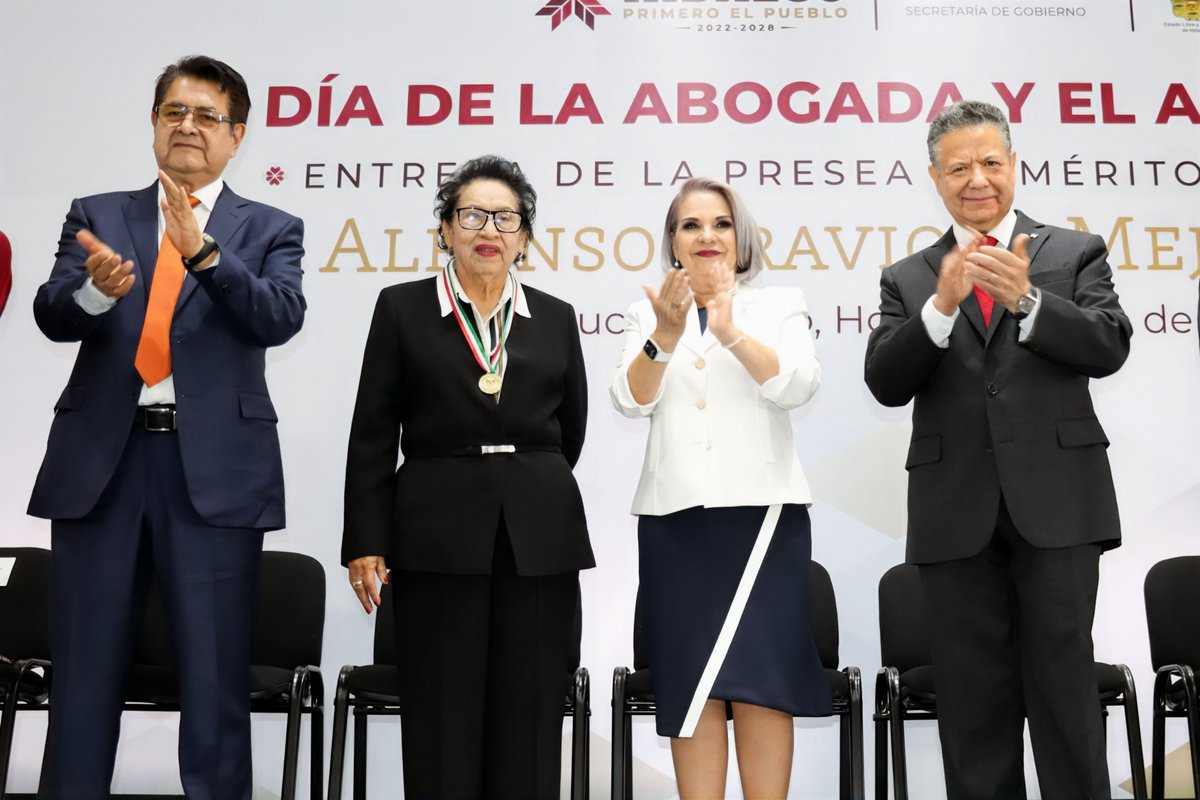 Poder Judicial del Estado de Hidalgo (@pjehidalgo) on Twitter photo La Magda. Presidenta <a href="/Rebeca_AladroE/">Rebeca Aladro Echeverria</a> acompañó al Gobernador <a href="/juliomenchaca_/">Julio Menchaca</a> en la entrega de la Presea “Alfonso Cravioto” a la Lic. Adela Hernández por su trayectoria ejemplar. Reconocemos a quienes ejercen el derecho con ética y vocación.
#DíaDeLaAbogadaYElAbogado La Magda. Presidenta <a href="/Rebeca_AladroE/">Rebeca Aladro Echeverria</a> acompañó al Gobernador <a href="/juliomenchaca_/">Julio Menchaca</a> en la entrega de la Presea “Alfonso Cravioto” a la Lic. Adela Hernández por su trayectoria ejemplar. Reconocemos a quienes ejercen el derecho con ética y vocación.
#DíaDeLaAbogadaYElAbogado