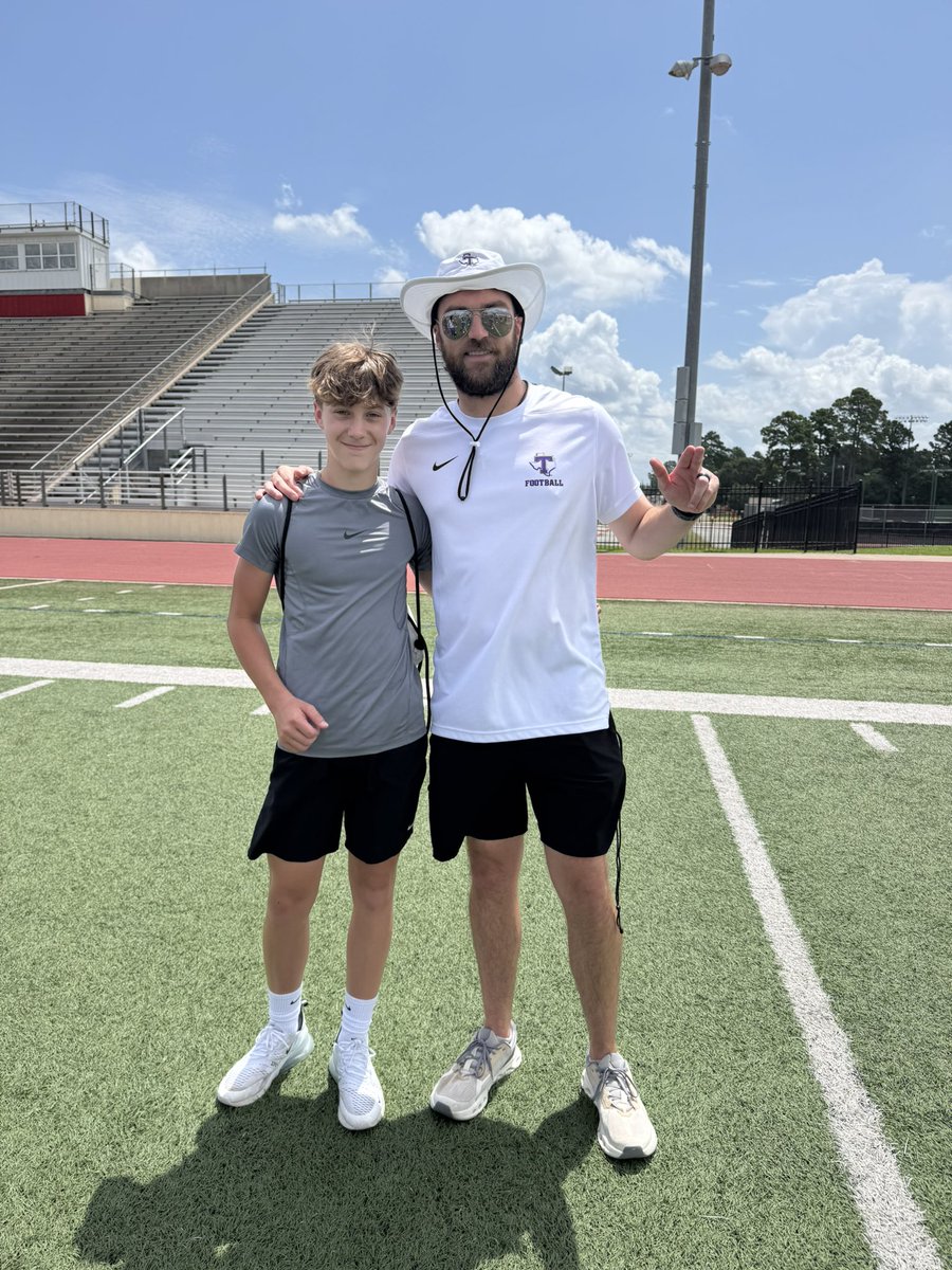 Had a great day @tarletonfb camp! Thanks <a href="/CoachTateW/">Tate Whitten</a> for the feedback and conversations. <a href="/GOaksFootball/">Grand Oaks Football</a> <a href="/CoachFrost12/">Coach J. Foster</a>  <a href="/coach_mcdowell/">Shaun McDowell</a> <a href="/CoachRParsons/">Coach Parsons</a> <a href="/CoachOchee/">Coach Steven Ochoa</a> <a href="/CoachEkanem/">Coach Ekanem 🇳🇬</a> <a href="/CoachBoodon/">John Boodon</a> <a href="/CoachJDanzer/">Joe Danzer</a>