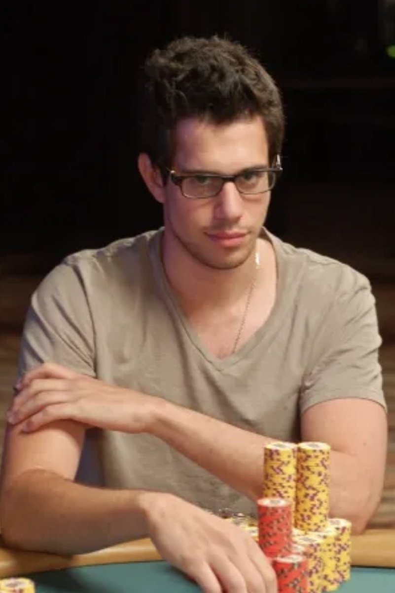 Chad Holloway (@chadaholloway) on Twitter photo 📸 | Some <a href="/PokerNews/">PokerNews</a> shots of <a href="/NickSchulman/">Nick Schulman</a> being inducted into the Poker Hall of Fame (by <a href="/EloyCabacas/">Eloy Cabacas</a>, one with his parents & wife, and one old pic of the PHoFer!
Article on his induction here ⬇️
pokernews.com/news/2024/07/n… 📸 | Some <a href="/PokerNews/">PokerNews</a> shots of <a href="/NickSchulman/">Nick Schulman</a> being inducted into the Poker Hall of Fame (by <a href="/EloyCabacas/">Eloy Cabacas</a>, one with his parents & wife, and one old pic of the PHoFer!
Article on his induction here ⬇️
pokernews.com/news/2024/07/n…