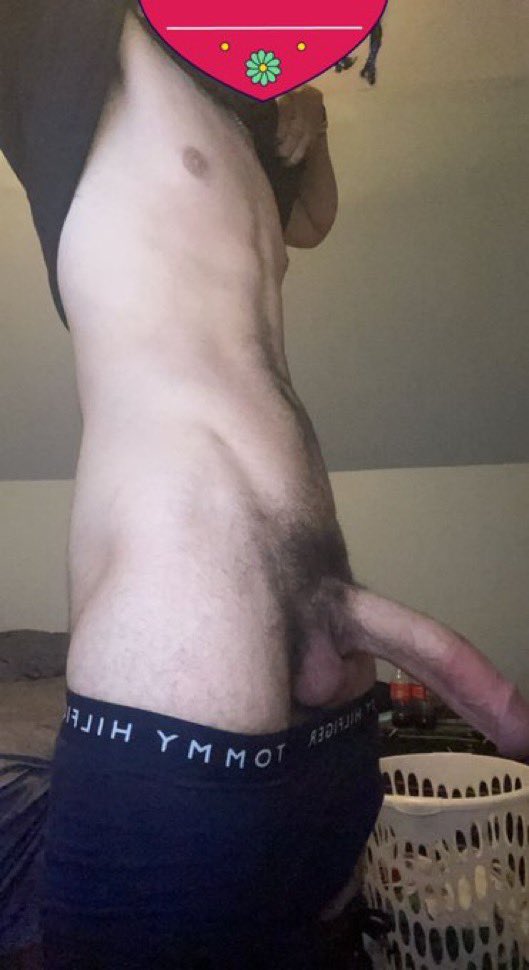 veryhung4's tweet photo. petite blonde girl taking her first 10” dick video drops soon dm now if interested in pre ordering https://t.co/3yPJjOq5xH