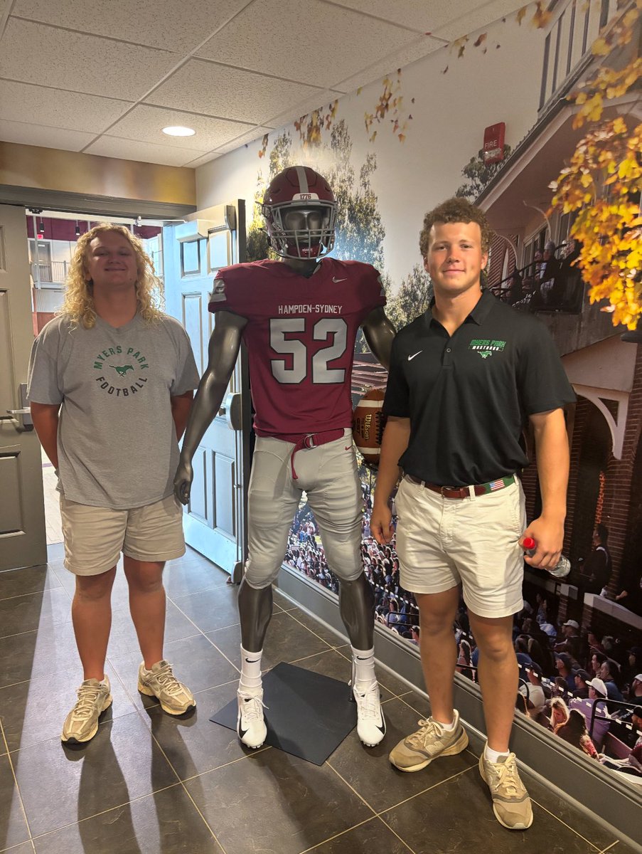 myersparkfball's tweet image. ‘26 OL Cooper Helman and ‘26 LB Hank Thrasher took their visit to @HSC__FOOTBALL