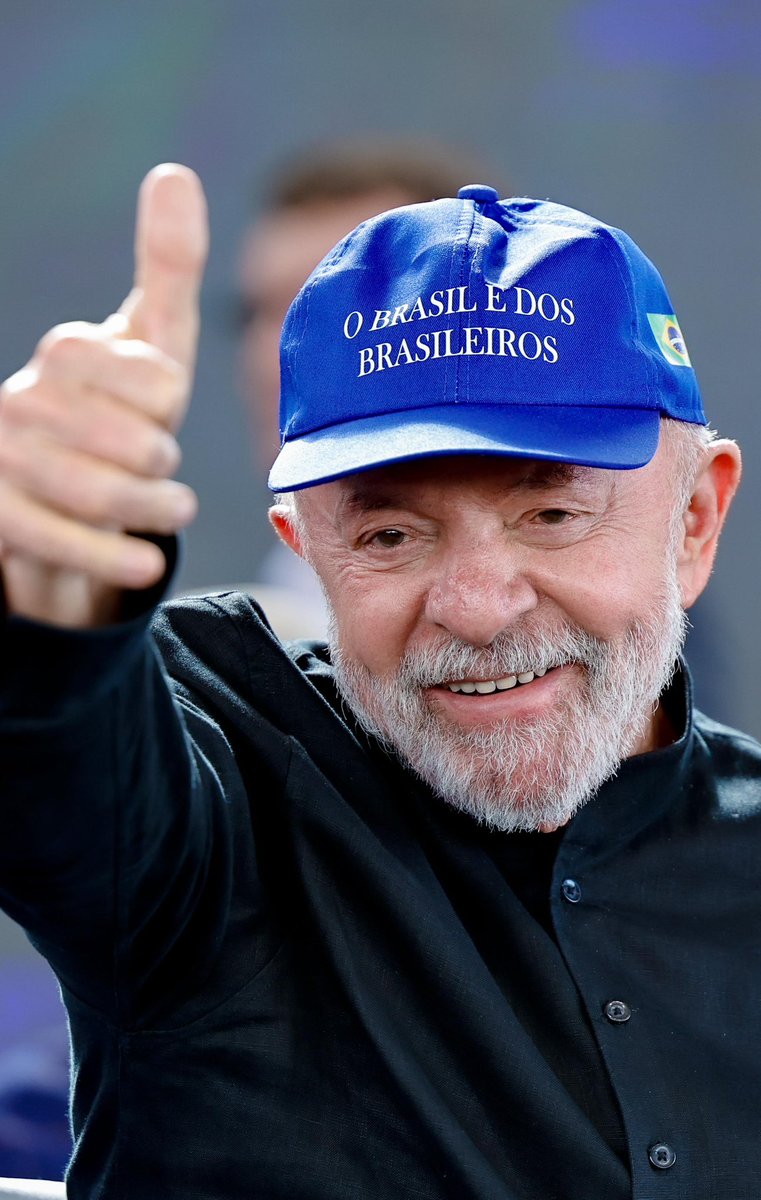 Você já parou para pensar que o seu voto no Lula é responsável pelo Brasil voltar a ser dos brasileiros?

BOLSONARO TAXOU O BRASIL