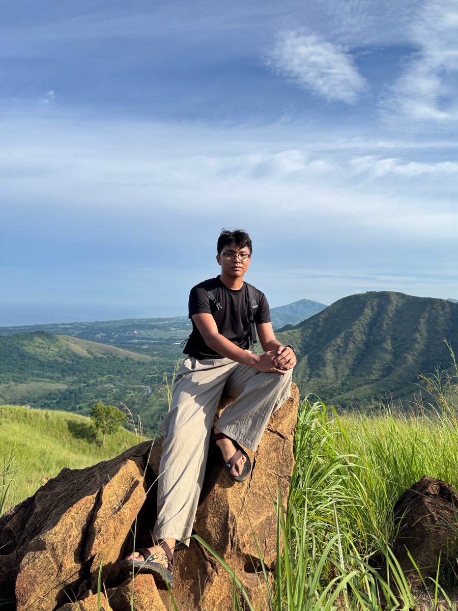 Simonseemoon's tweet image. Mt. Mariglem