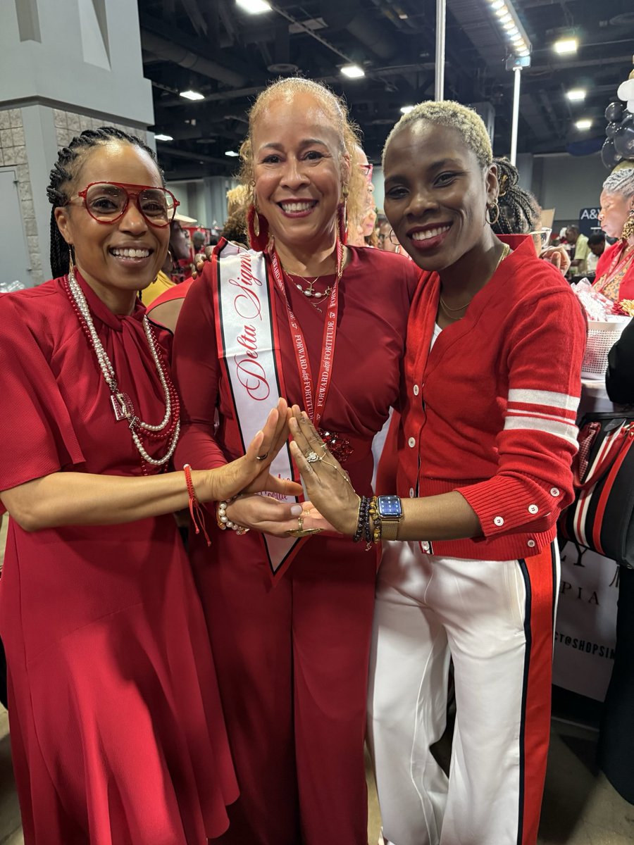 Sen_Alsobrooks's tweet image. It was an absolute honor and privilege to join tens of thousands of my Sorors of Delta Sigma Theta Sorority, Inc. from across the nation for our 57th National Convention!
In this current climate, our foundation of social action is so critical. We persist with fortitude.