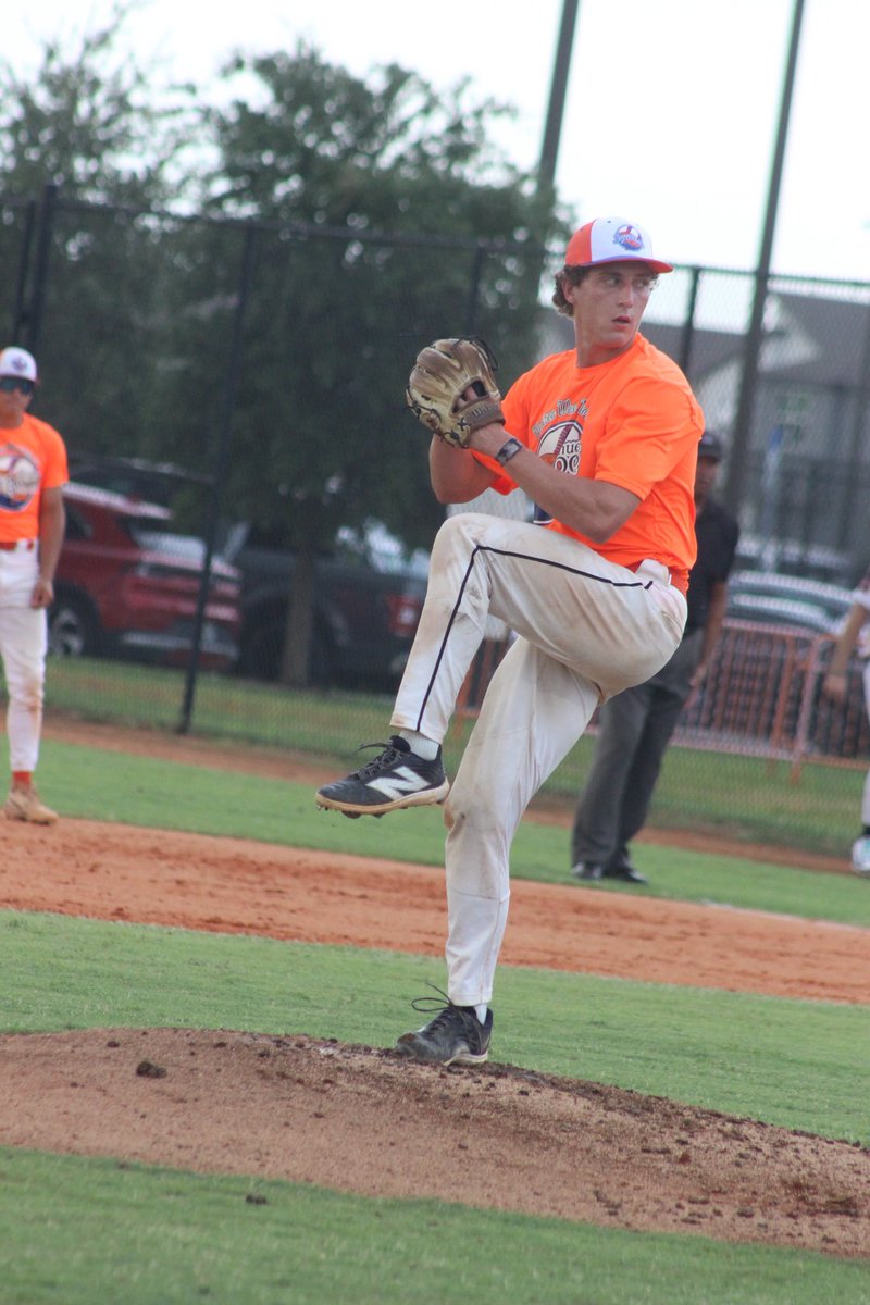 In relief for the Magoos <a href="/CadenMKok/">Caden Kok</a> 
#GoMagoos 🐔