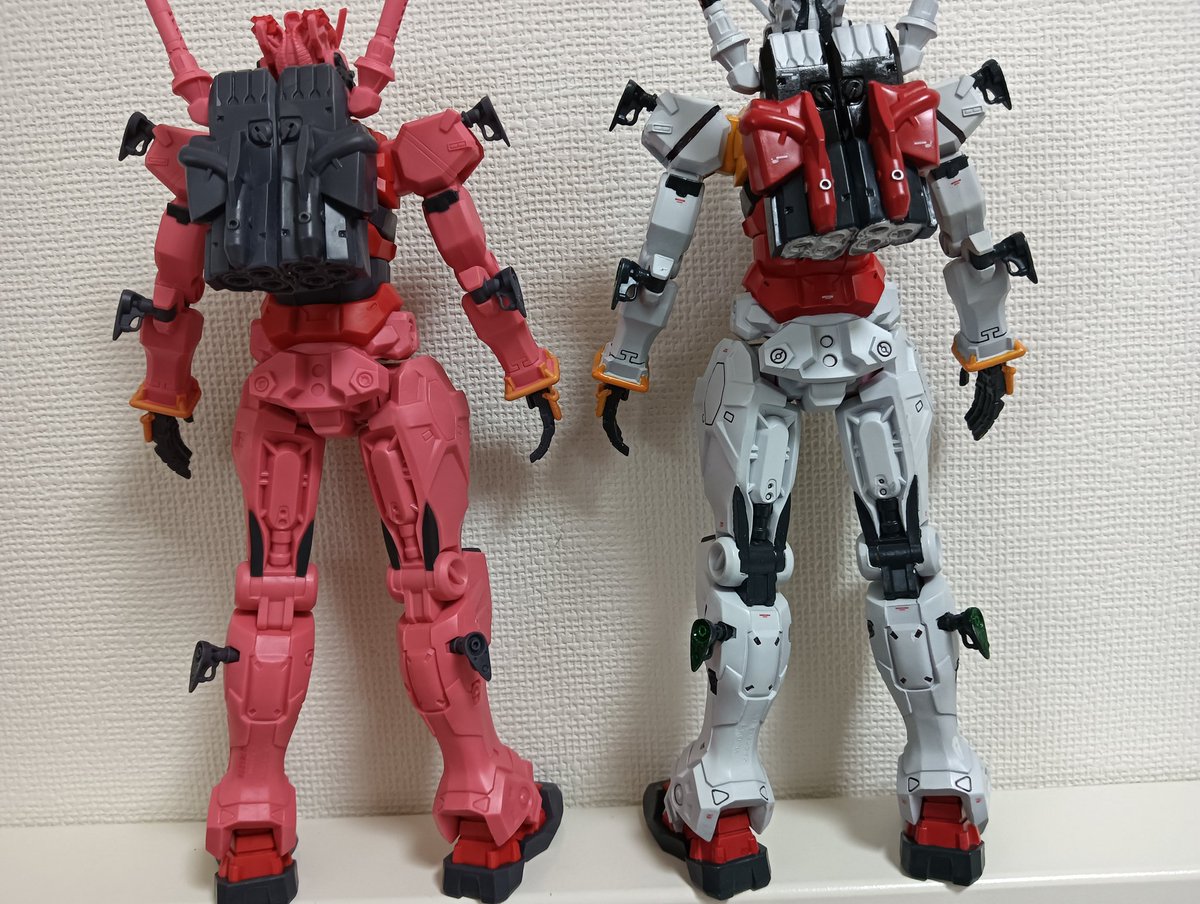 ※新作 送料無料 3個セット 限械突破 白いガンダム 赤いガンダム ジフレド ガンダム ジークアクス」よりニャアンが駆る「GFreD（ジフレド）」が