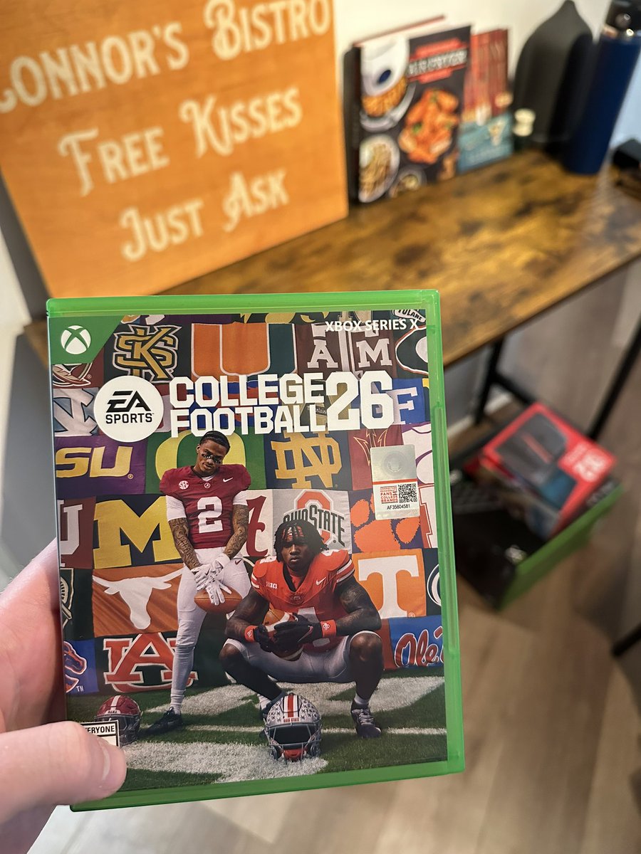 RealCGriff's tweet image. I don’t care what anyone says. The feeling of going to a store and buying the physical copy of a game still hits. I’m ready for the weekend now #CFB26