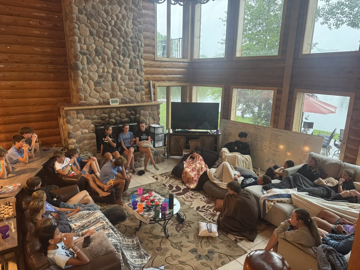 owlxc's tweet image. We got to hear from 3 of our OWXC Culture Builders - Paige Baker, Ava Wardlaw &amp;amp; Charis Robinson. So fun to see them continue to pour into our program! 💙 #NastyTough 🫶