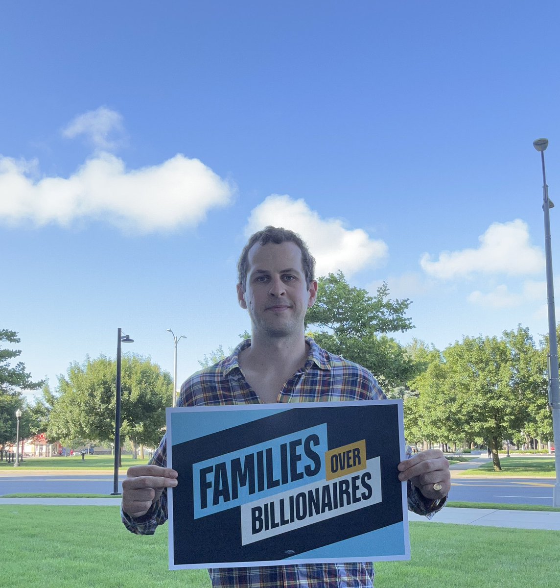 Winder4Congress's tweet image. Out in Atlantic City today with community members sounding the alarm: the mega bill the House just passed is a gut punch to working families and a gift to billionaires.