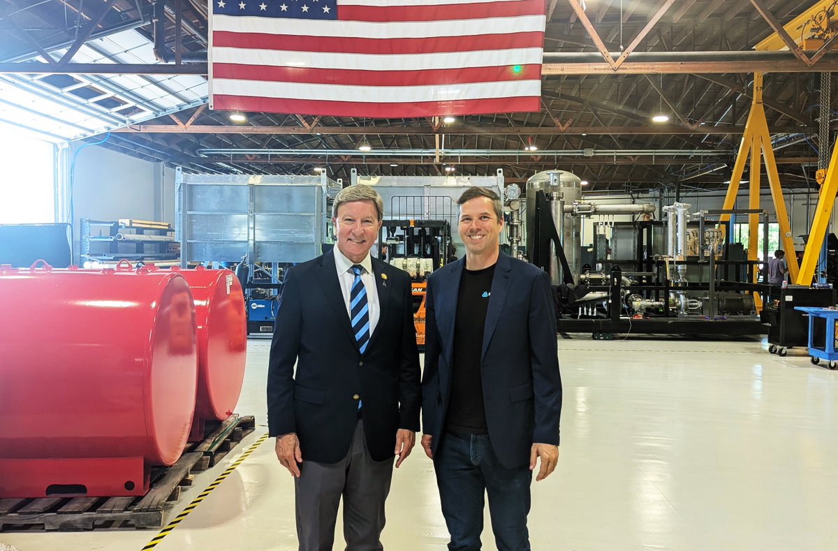 RadiantNuclear's tweet image. Great to have U.S. House Armed Services Committee Chair Mike Rogers visit us today at @RadiantNuclear to discuss our ability to provide reactors to the @DeptofDefense!