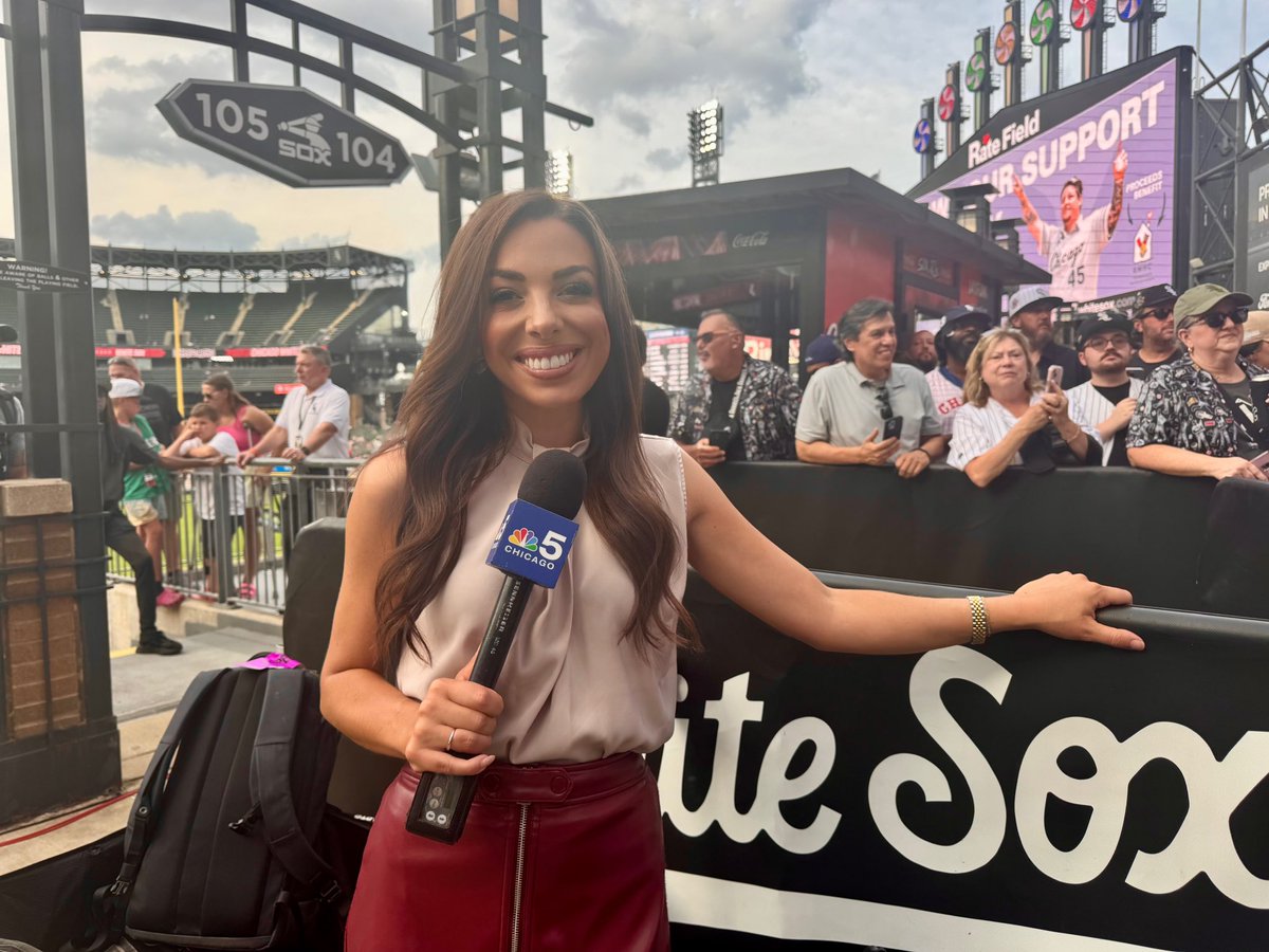 Kacy Standohar (@kacystandohar) on Twitter photo Thanks for tuning in to our coverage at Rate Field today! I loved meeting so many awesome Sox fans ⚾️
We’re awaiting the unveiling of the Mark Buehrle statue! More tonight on <a href="/nbcchicago/">NBC Chicago</a>
#WhiteSox Thanks for tuning in to our coverage at Rate Field today! I loved meeting so many awesome Sox fans ⚾️
We’re awaiting the unveiling of the Mark Buehrle statue! More tonight on <a href="/nbcchicago/">NBC Chicago</a>
#WhiteSox