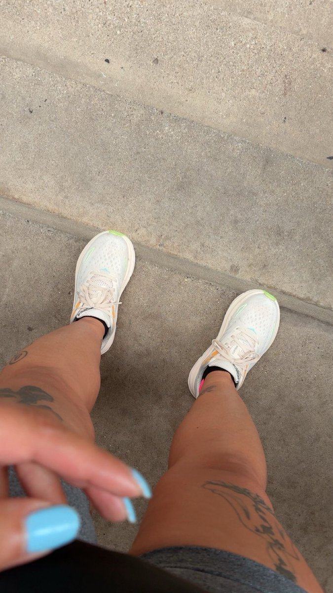 SueHappy3's tweet photo. Letโs go spin this blockโ #letsrun #Fridayactivities https://t.co/uOYKaTsFmT