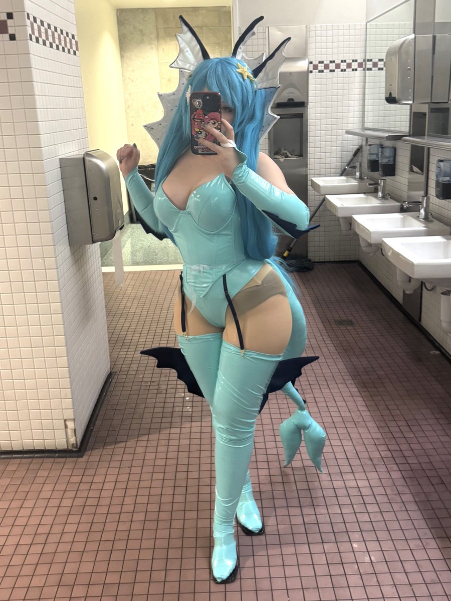 Say yes for more vaporeon 👀