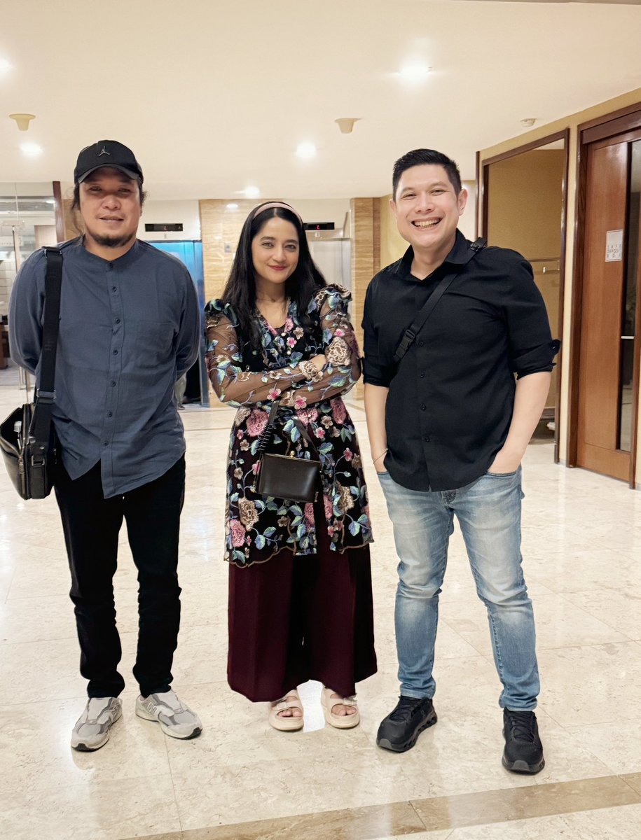 abumarlo's tweet image. #KCJuli 🔥