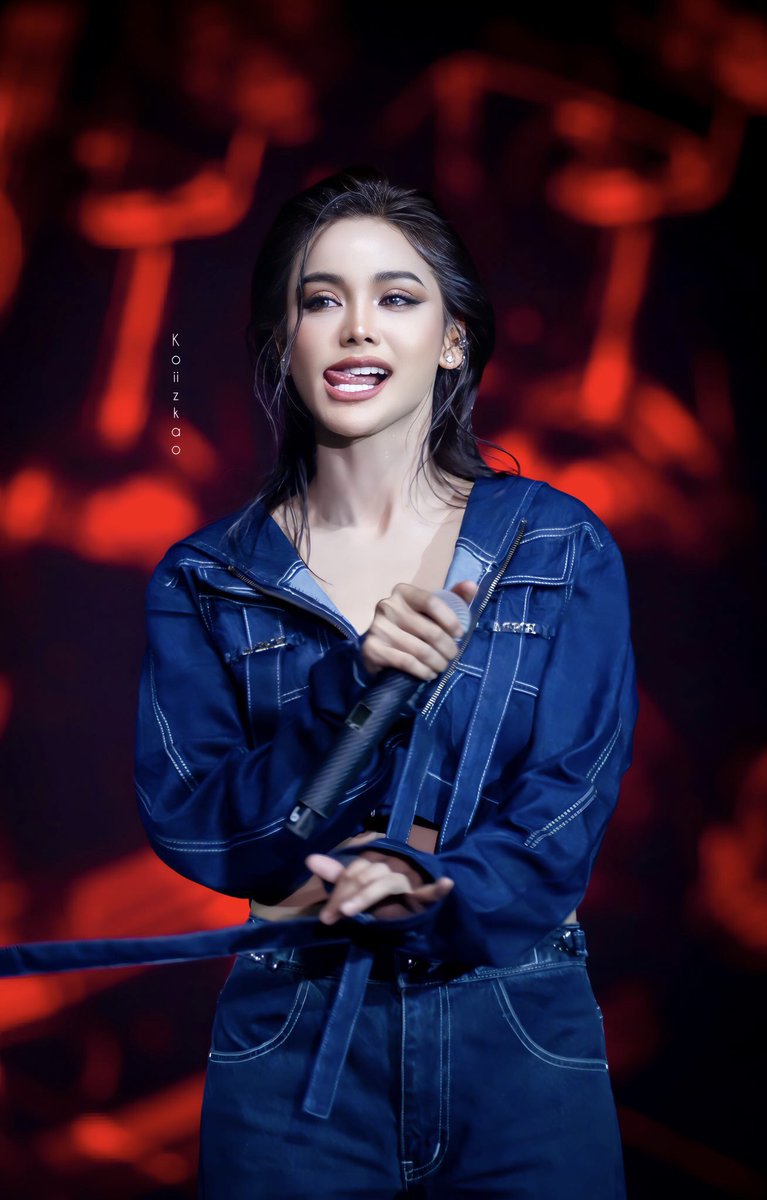 ❤️Engfa🤍EL (@tennis_waew) on Twitter photo เย้ๆๆวันนี้ตะได้ฟังอิงๆร้องเพลงแล้วคิดถึงสุดๆเลย
CAPTIVATING ACTRESS ENGFA12
#อิงฟ้ามหาชน #EngfaWaraha
#อิงฟ้าวราหะ <a href="/EWaraha/">Engfa Waraha (ตัวจริง)</a> เย้ๆๆวันนี้ตะได้ฟังอิงๆร้องเพลงแล้วคิดถึงสุดๆเลย
CAPTIVATING ACTRESS ENGFA12
#อิงฟ้ามหาชน #EngfaWaraha
#อิงฟ้าวราหะ <a href="/EWaraha/">Engfa Waraha (ตัวจริง)</a>
