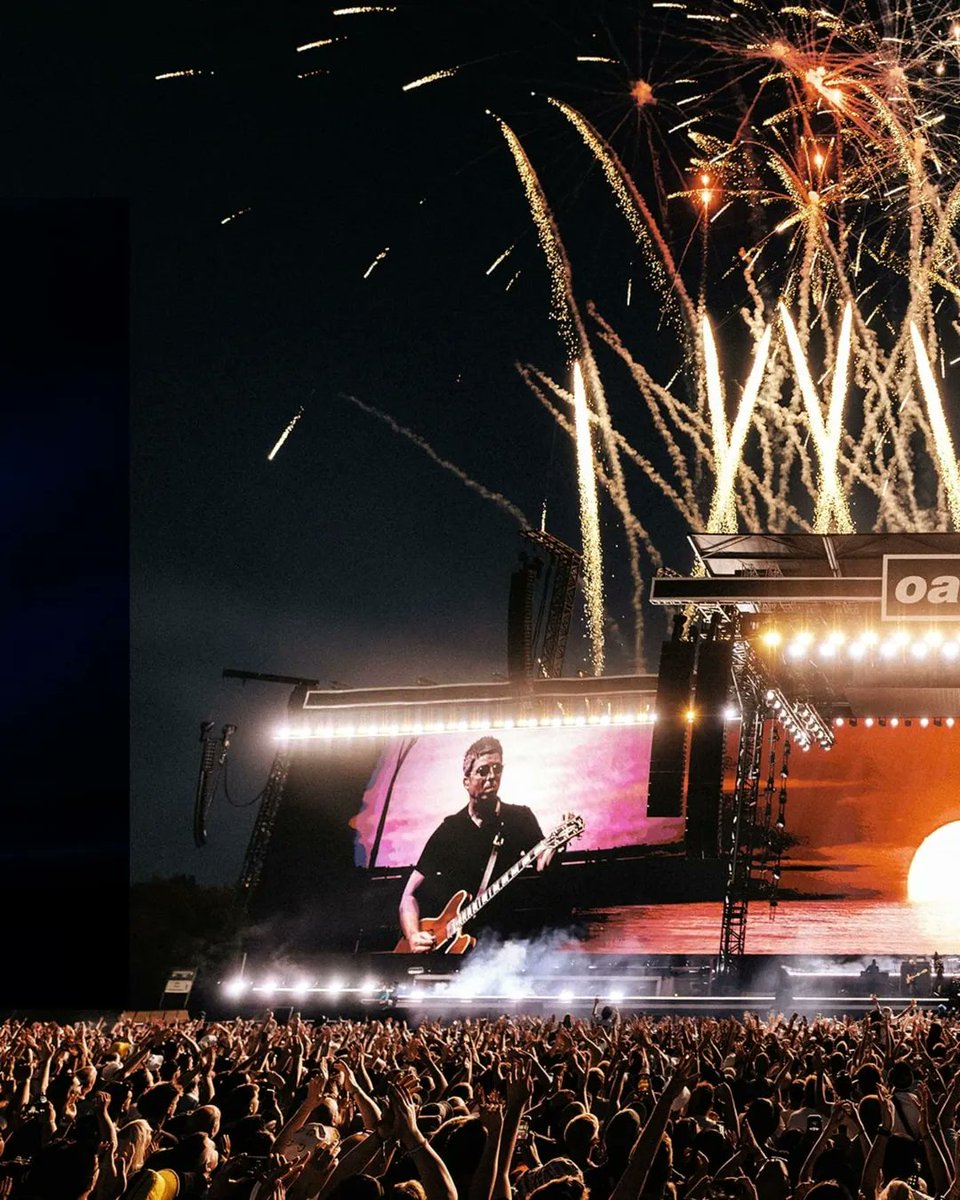 OasisLGNGFan's tweet image. NO CAPTION NEEDED