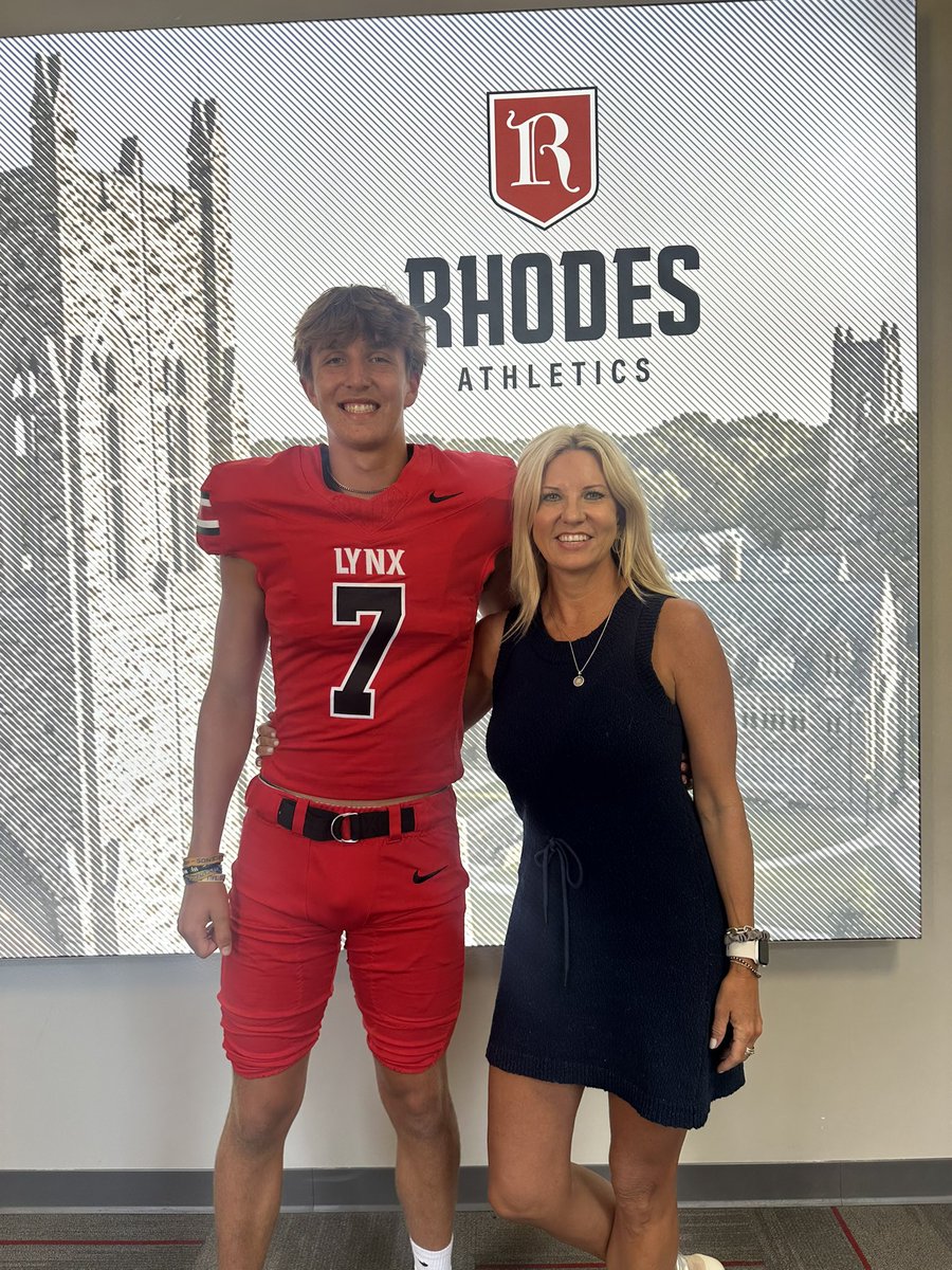 ridgetaylorfb's tweet image. I had an AMAZING time today at @RhodesFootball! I was really impressed by the facilities and had some great conversations with @Coach_Womble and @CoachMCEllis.
Thank you to Coach Womble for inviting me, I'm excited to be back on campus for a game!
@coachrichduncan @CoachKalb1…