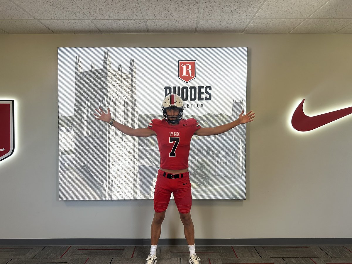 ridgetaylorfb's tweet image. I had an AMAZING time today at @RhodesFootball! I was really impressed by the facilities and had some great conversations with @Coach_Womble and @CoachMCEllis.
Thank you to Coach Womble for inviting me, I'm excited to be back on campus for a game!
@coachrichduncan @CoachKalb1…