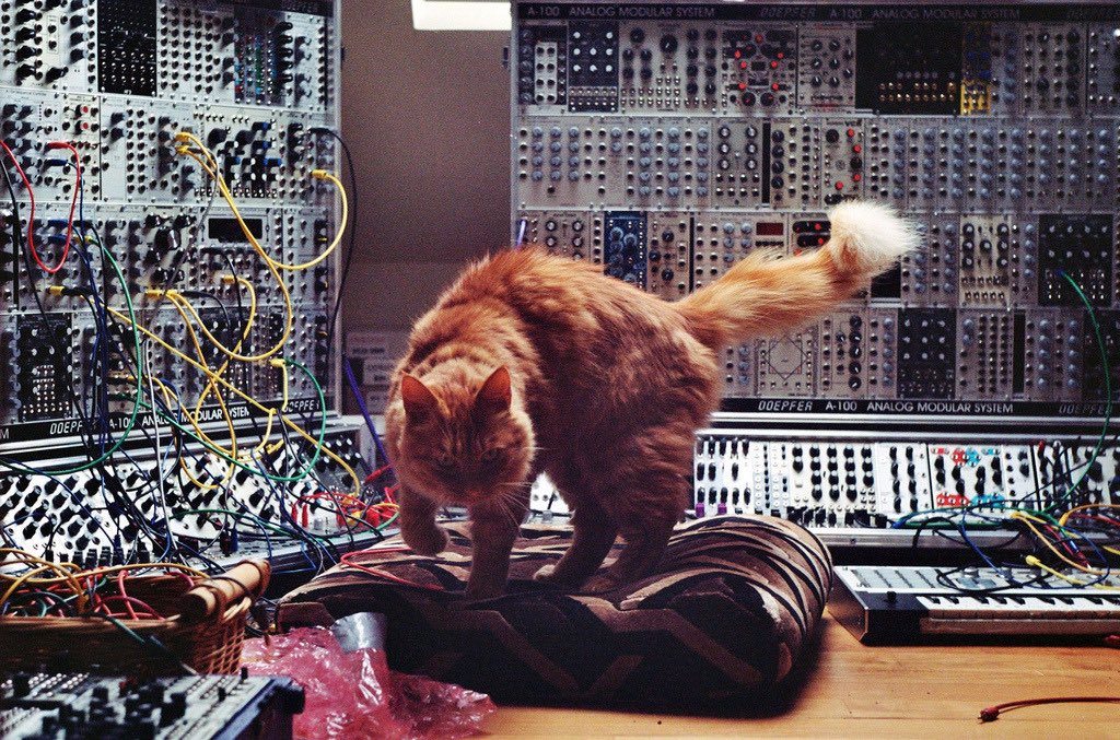 aphex twin’s studio
