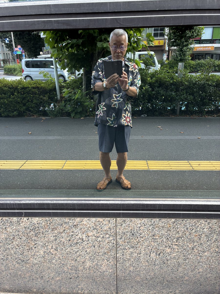 DimancheCafe's tweet image. おはようございます。今、東京に仕入れの為来ました。曇り☁️ですがかなり気温が低くて過ごしやすい。カフェで☕️一息し仕事開始します。