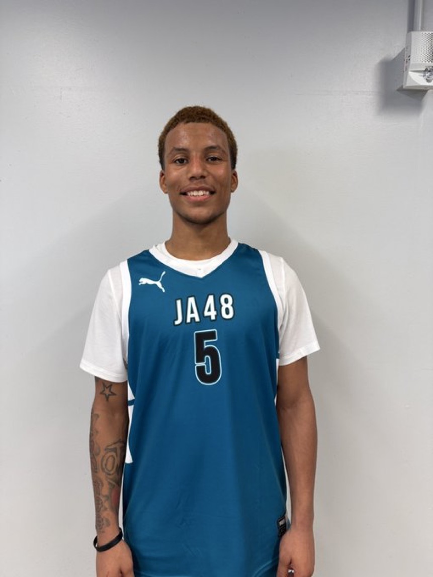 365_Recruits's tweet image. 6'2 G Dekwon Brown of Kilgore JC had a fantastic outing at the JA48. He was one of the best players at the event. In the first game he had 21 points, 5 assists, 3 rebounds, and 2 steals. In the second game he had 14 points, 7 rebounds, and 6 assists.
He has heard from the…