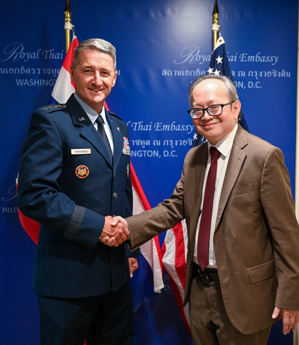 ChiefNGB's tweet image. This week, our team had the honor to meet with Dr. Suriya Chindawongse, the Ambassador of Thailand to the United States.
Thailand & the @WANationalGuard maintain one of our most mature partnerships in the Indo-Pacific region through the @DeptofDefense National Guard State…