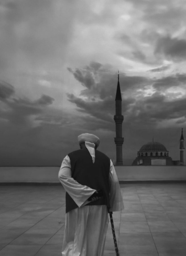 Rumysacet's tweet photo. Hazandan geçmeyen gönül, hüzünden ne
anlar..
Bizi bir sonbahar anlar, bir de yüregimizden geçen Yar..🥀 https://t.co/3S3MjCLAKV