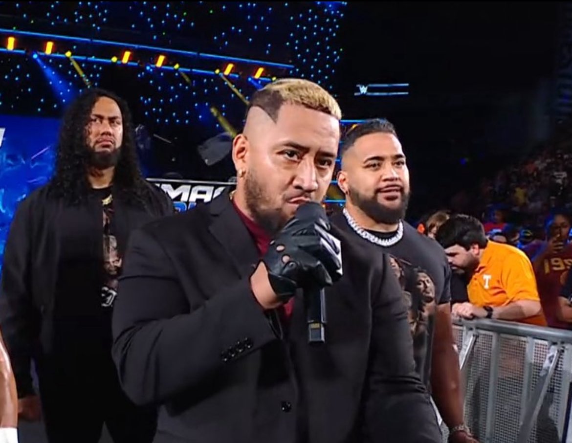SOLO OUT HERE COOKING 😭

HE’S TOP 5 EVER ON THE MIC 🔥

#SmackDown