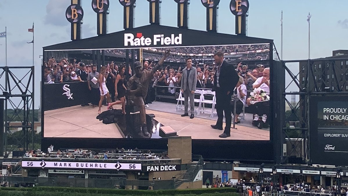 Crayestout's tweet image. One of the best to wear a baseball uniform and the White Sox were fortunate to have Mark Buehrle wearing their uniform. Now a statute is fittingly at Rate Field.