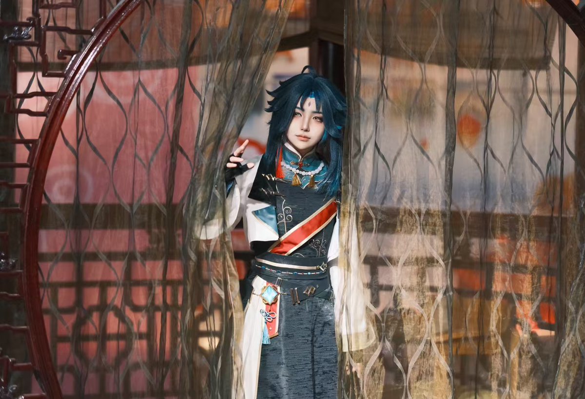 pu_laner's tweet image. 与君同行
模特：我
摄影：素水
后期：我
#魈 #xiao #cosplay #GenshinImpact