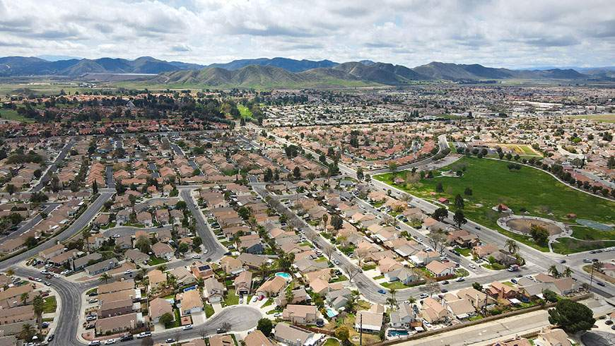 cerulean626_'s tweet photo. Hemet, CA (49% Hispanic, Income: $53K, 15% Bachelor's)
๐ด 2024: Trump +5
๐ต 2020: Biden +0.5
๐ด 2016: Trump +9
๐ด 2012: Romney +10
๐ด #CASEN: Garvey +6
๐ด #CA25: Weeks +0.8
๐ด #SD19: Ochoa Bogh +8.4
๐ด #AD36 (part): Gonzรกlez +6.1
๐ด #AD60 (part): Edwards +6.3
๐ด Prop 3: No +1.3 https://t.co/86WM8z3PZW