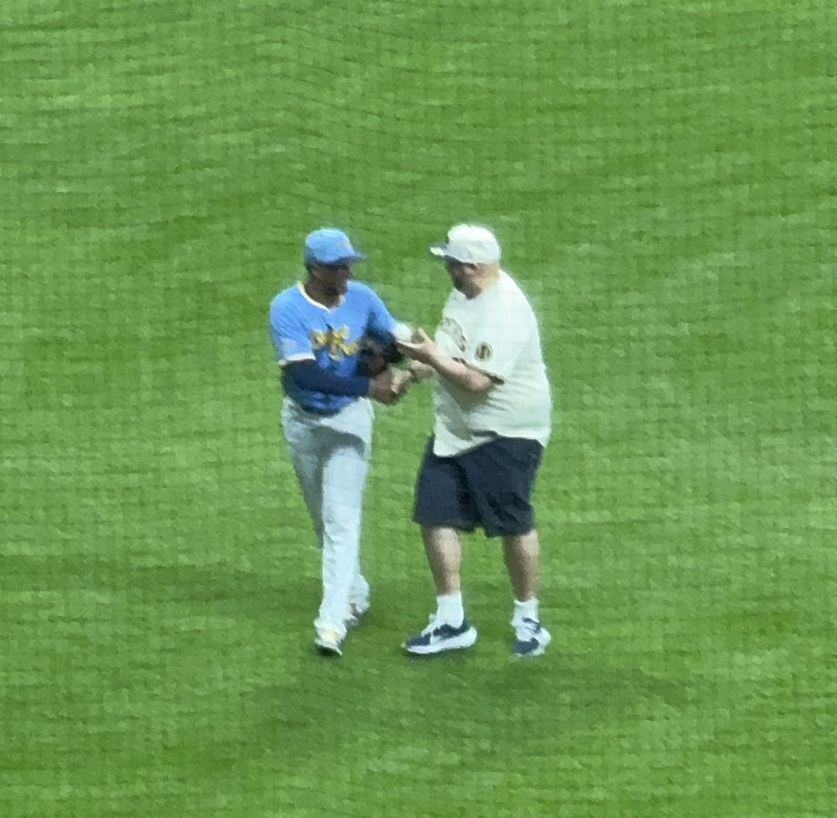 Shout out and congratulations to <a href="/WisDems/">Wisconsin Democrats</a> Black Caucus Member &amp; Wauwatosa Alderman <a href="/seanrlowe/">Sean Lowe</a> for giving the first pitch for the Milwaukee <a href="/Brewers/">Milwaukee Brewers</a> Negro League Tribute Game! #BlackWisconsinLeadership
