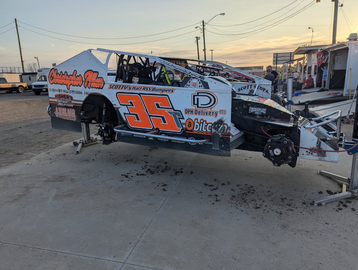 RickZabel_WNY's tweet photo. P1 in our heat...🔥 @CameronTuttle35
#bitcoin
@ambosstech
@Boltzhq
#BetOnMath
@Ransomville https://t.co/fxHODRoMRI