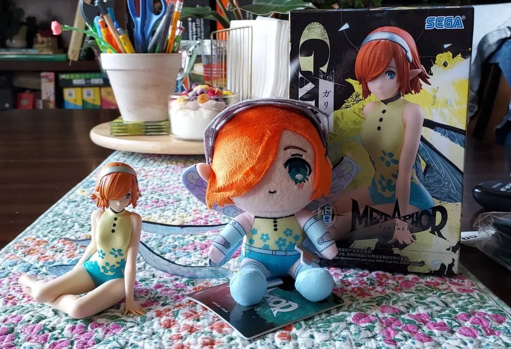 jamesgames2k's tweet photo. Just got a package with some Japan-exclusive merch from #remambo! Was kind of worried the Gallica figure would get damaged but it's in perfect condition! Shipping was also much faster than I expected, took less than a week after making the parcel. #remambohaul https://t.co/Glnkzg00Jl