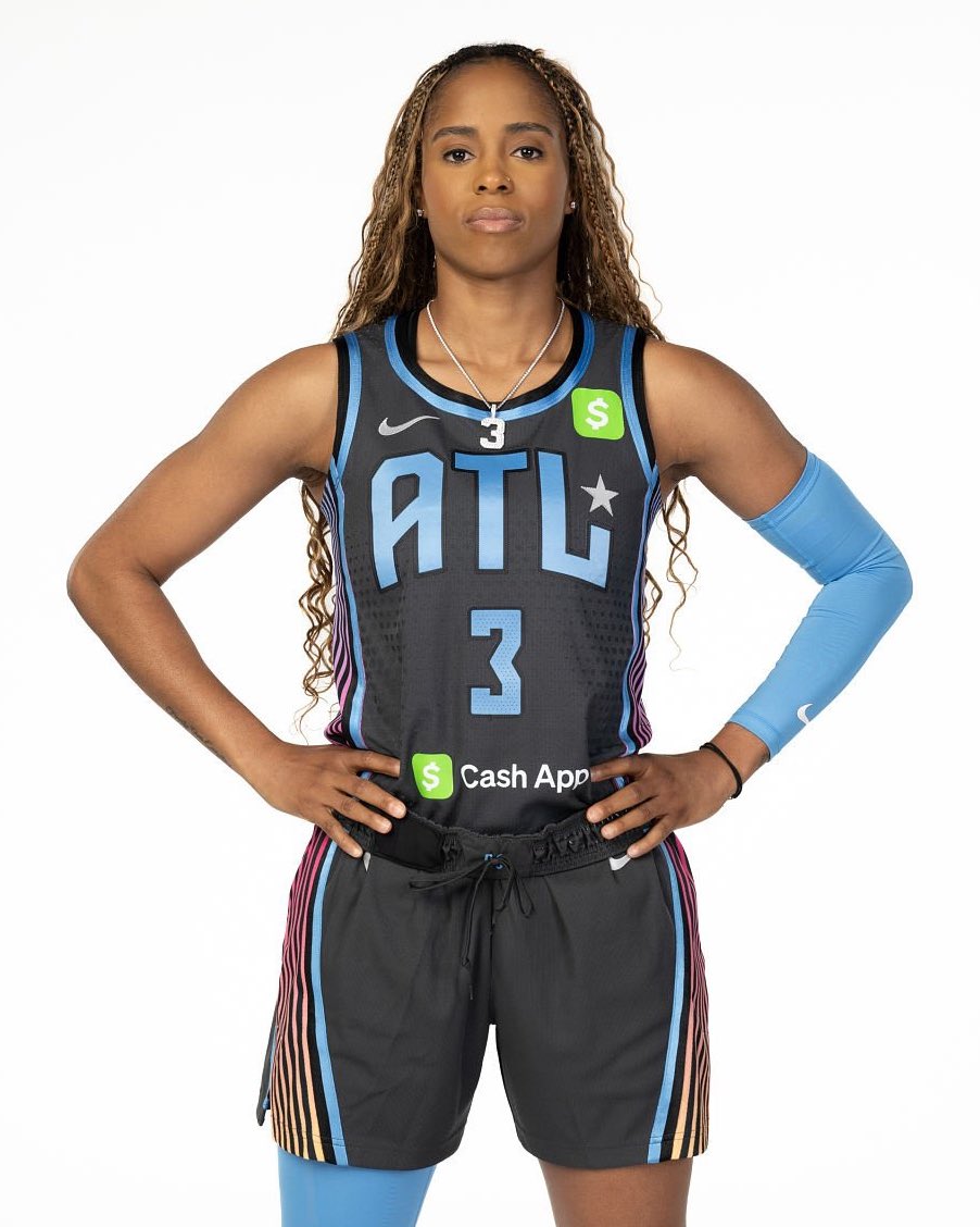 Jordin Canada at the half vs Indiana:

26 PTS
3 AST
10-15 FG
6-9 3P

😮‍💨✨