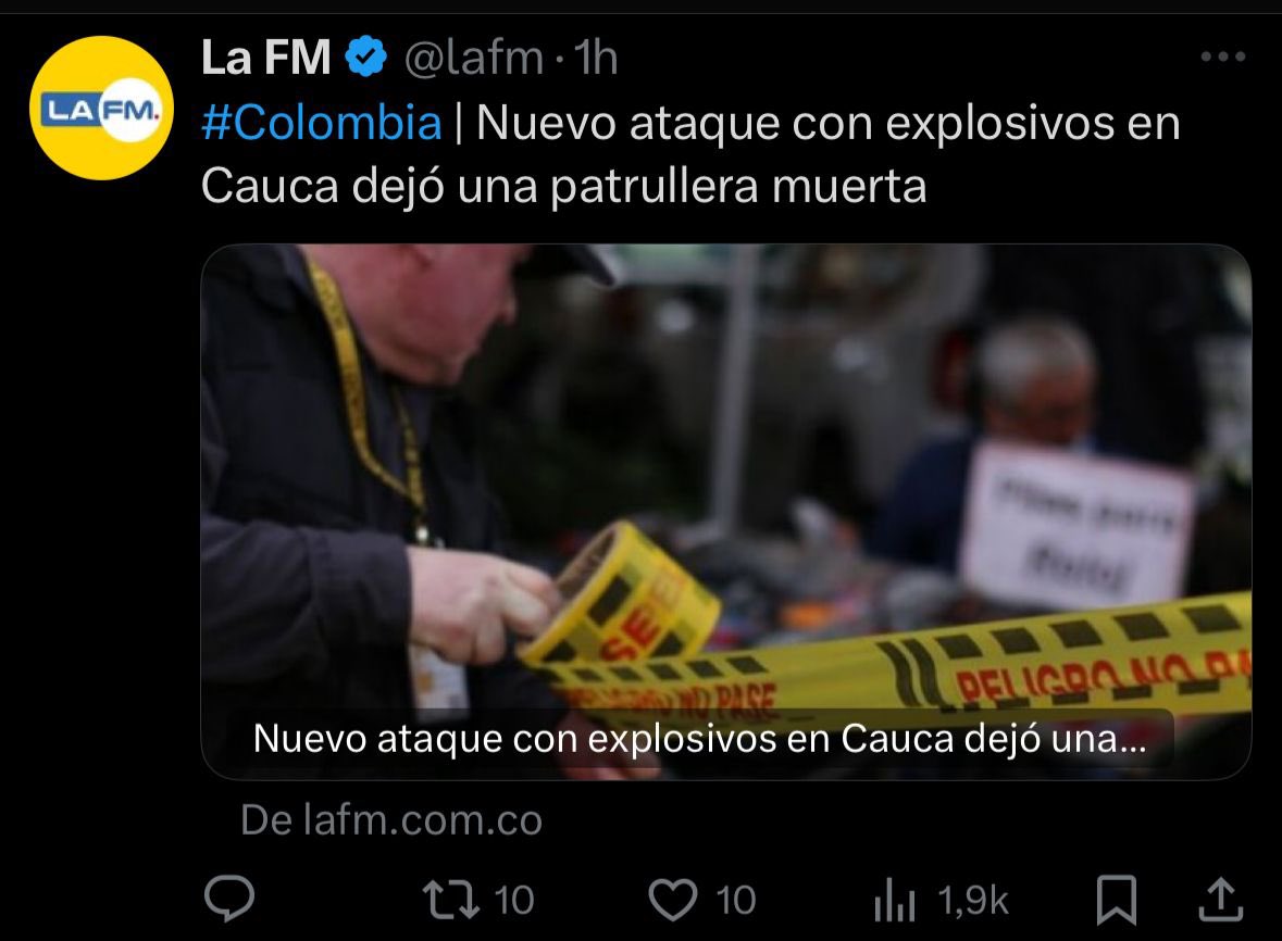 Hay que ser muy degenerado para venderle al país la idea de la paz mientras matan sin piedad a nuestra fuerza pública. 

#ColombiaEsMasQuePetro

Nuestra solidaridad con la Policía Nacional y la familia de la patrullera asesinada.