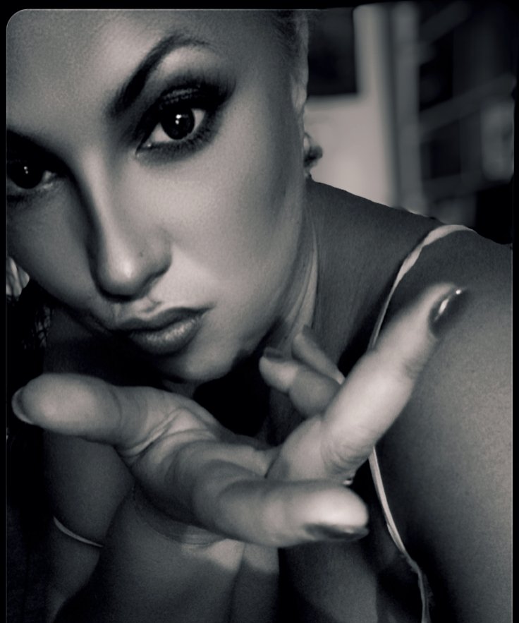 Sganciare
Ora
Subito 
Zitto e paga
Live... Ora ! 
🫦