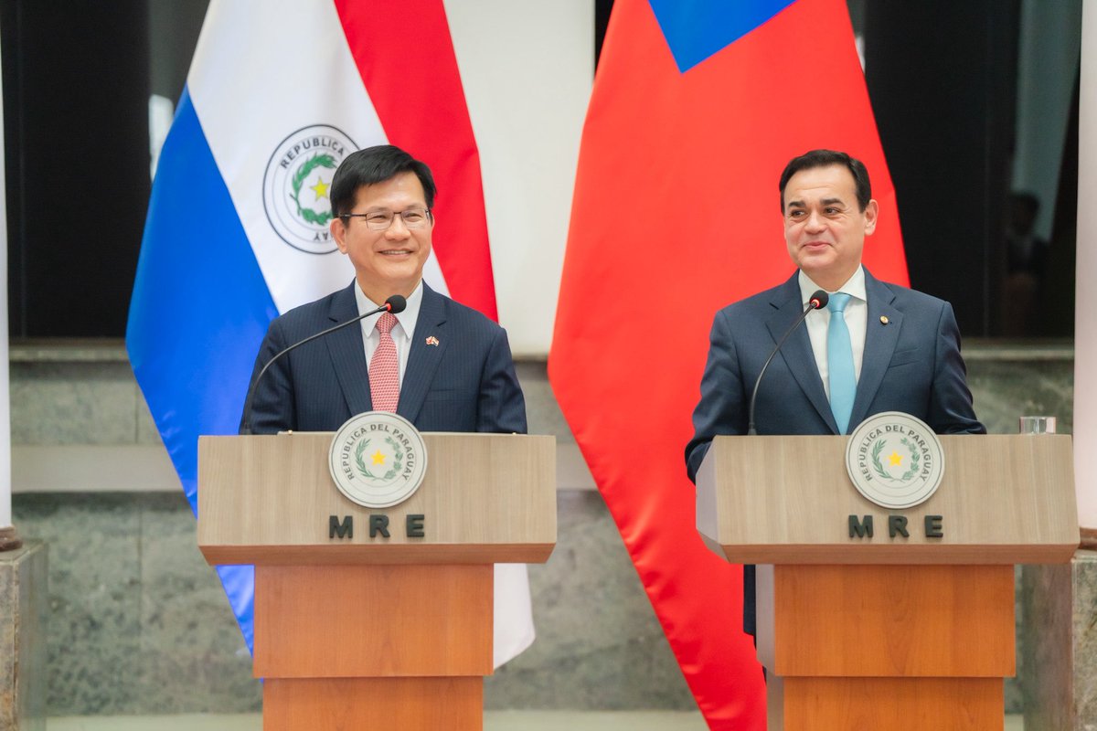 chia_lung's tweet image. As #Taiwan and #Paraguay approach the 68th anniversary of diplomatic ties, FM @rramirezlezcano & I see this as the perfect time to deepen our partnership. Built on democracy, trust, and mutual benefit, our cooperation will continue to grow. We look forward to an even stronger…