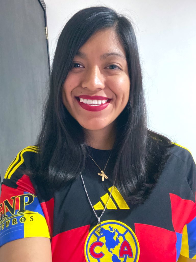 Katy Torres 😊 (@katy_torres94) on Twitter photo Aquí ya estamos listos para el debut del <a href="/ClubAmerica/">Club América</a> 🦅💙💛🤩🙌🏻
Preparándoles cositas 🤭🤩🫶🏻 Aquí ya estamos listos para el debut del <a href="/ClubAmerica/">Club América</a> 🦅💙💛🤩🙌🏻
Preparándoles cositas 🤭🤩🫶🏻