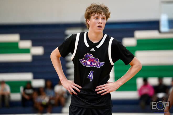 <a href="/3StripesGOLD/">3Stripes GOLD Basketball</a> 
16U UN1T 56 vs Swain 65, hard fought game but not enough to secure the win. Dane Brown led with 20pts (4 3s), Marque Sudduth 17pts (3-3s). 

<a href="/danebrown08/">Dane Brown</a> <a href="/mjsgocrazyy/">mjsgocrazyy</a> <a href="/TheUn1TPromise/">TheUn1TPromise</a> 

Next game 7/12 1:40pm at Clover High School 

#WEARETHEUN1T #Buffalokids