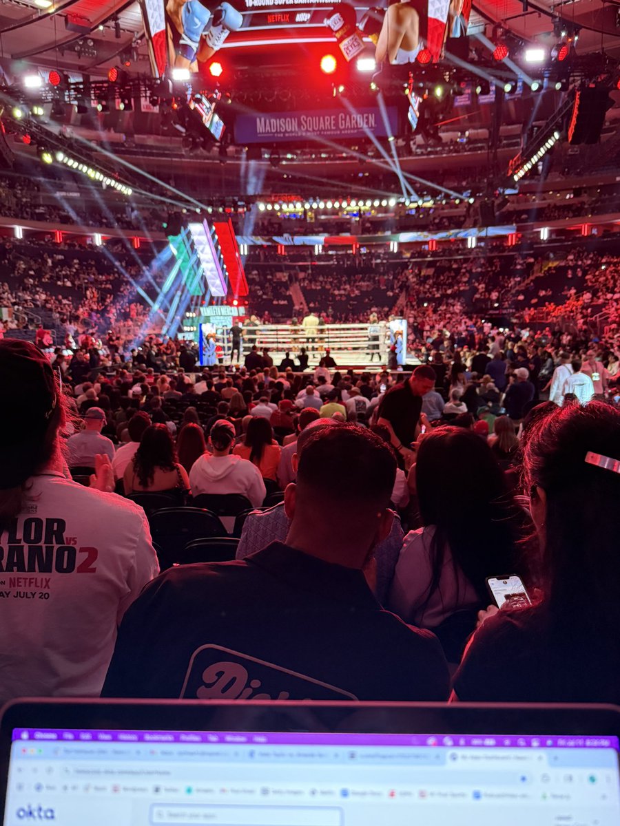 jschwartz115's tweet image. Back at Madison Square Garden, this time for the #TaylorSerrano3 card