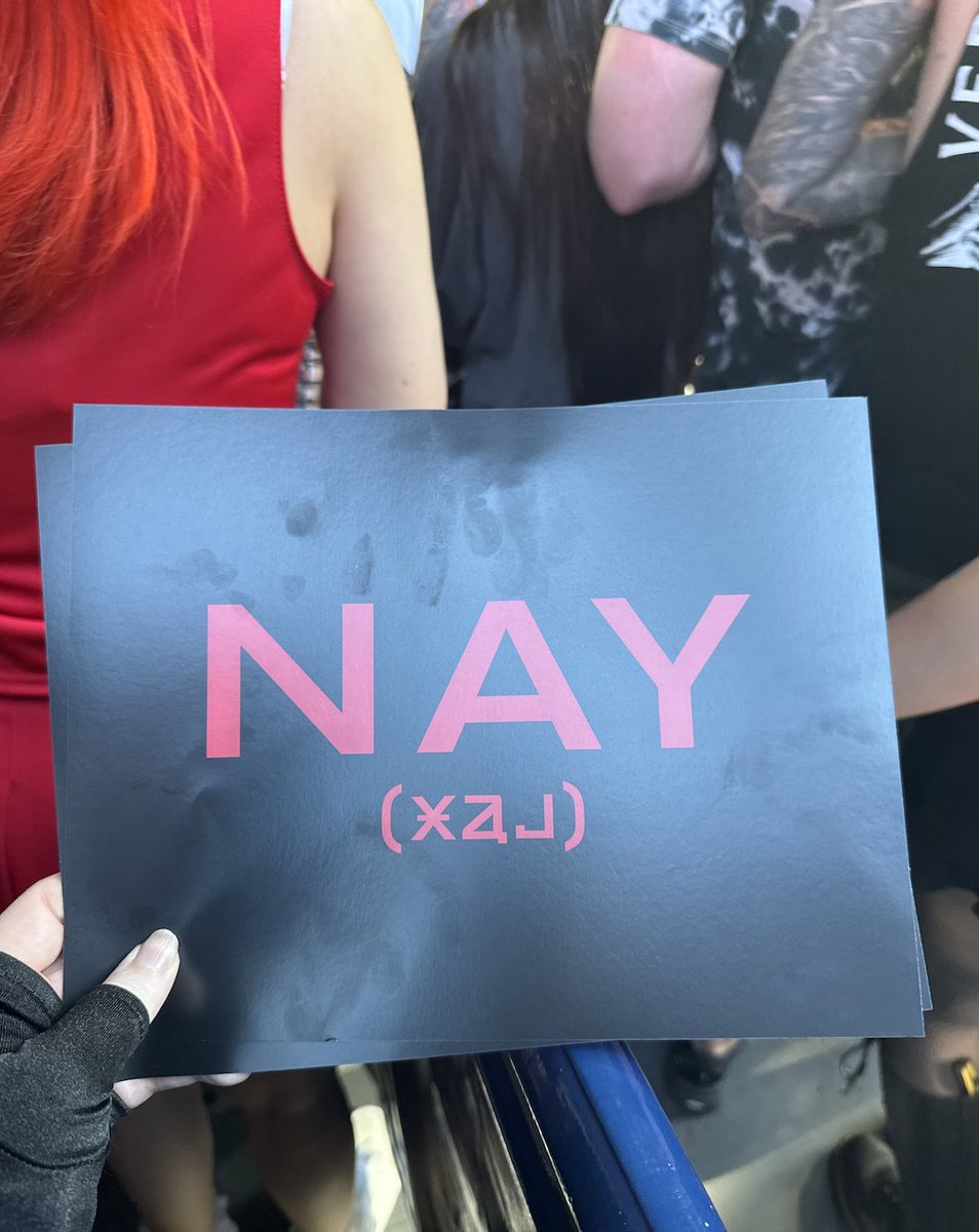 Signs handed out to the audience for tonight's show! 👀 #MCRSEATTLE