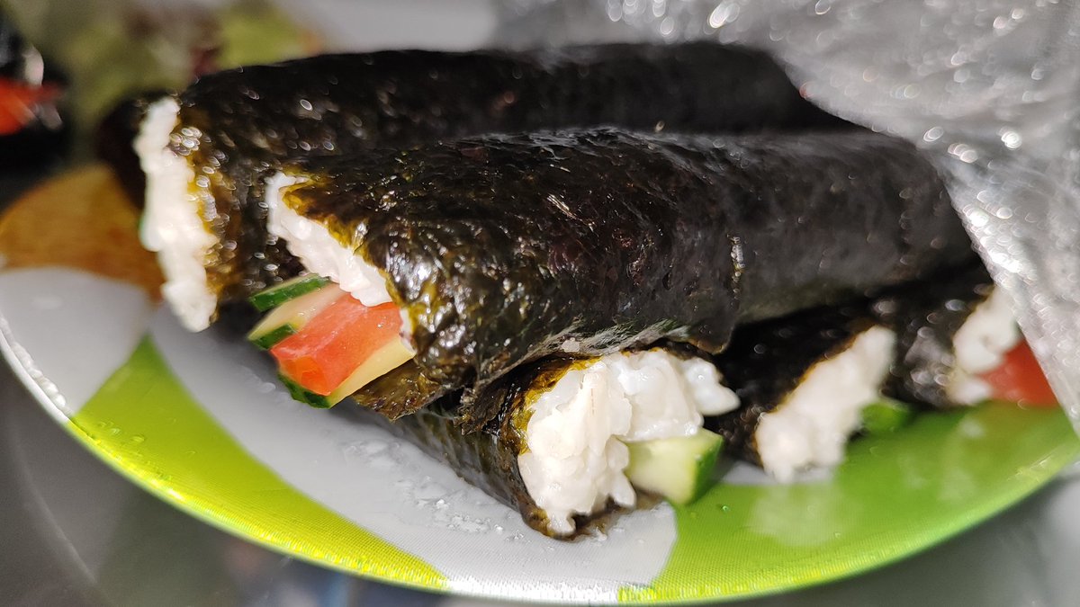 День, приди скорее! Я хочу съесть эти глуповые самокрутки