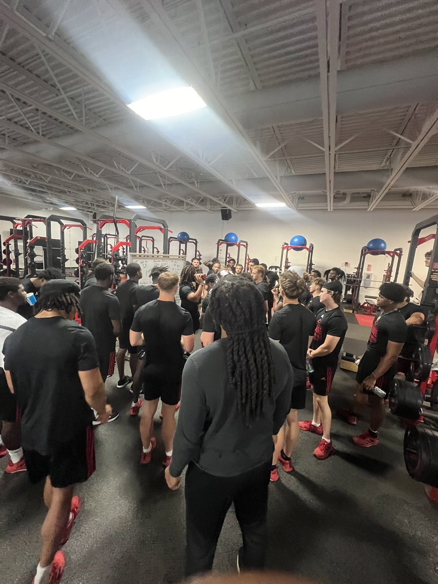 tyboles3's tweet image. Worker of the Week @JaylenPoe has been having a great summer and I can’t wait to see him have a great season #RBU | #1PACK | #HUNT4ONE