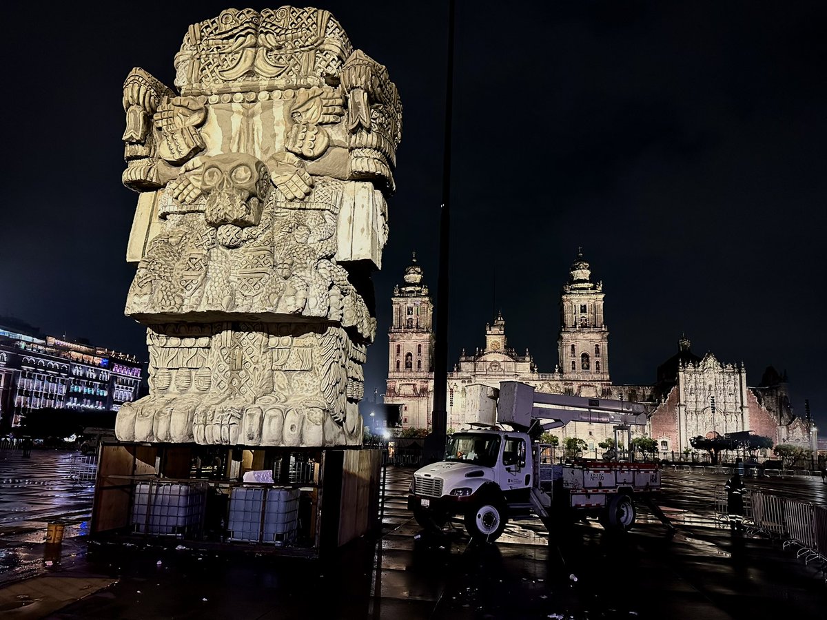 Este viernes  inicia la “Memoria Luminosa 2025”, espectáculo con proyecciones  y esculturas monumentales Mexicas en el Zócalo #CDMX para conmemorar los 700 años de la gran #Tenochtitlán .

 Del 11 al 27 de Julio/2025.

<a href="/GobCDMX/">Gobierno de la Ciudad de México</a> <a href="/CulturaCiudadMx/">Secretaría de Cultura de la Ciudad de México</a>