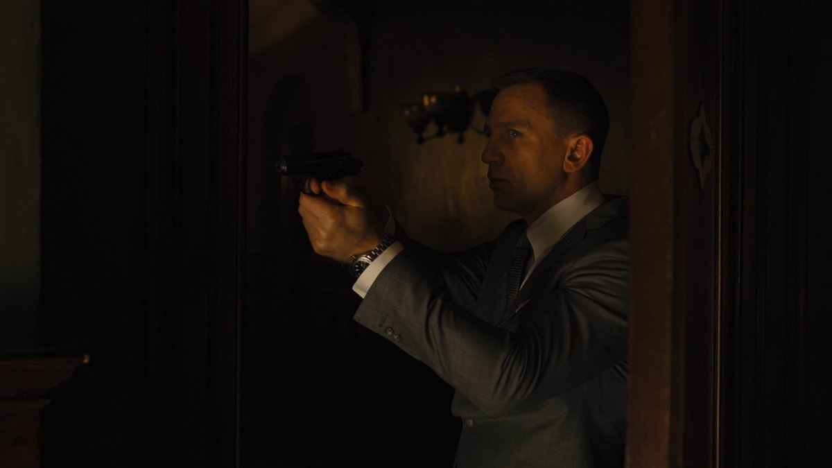 CabanaDrives's tweet image. Skyfall 4K DV HDR screenshots (top)
Skyfall IMAX Open Matte screenshots (bottom)