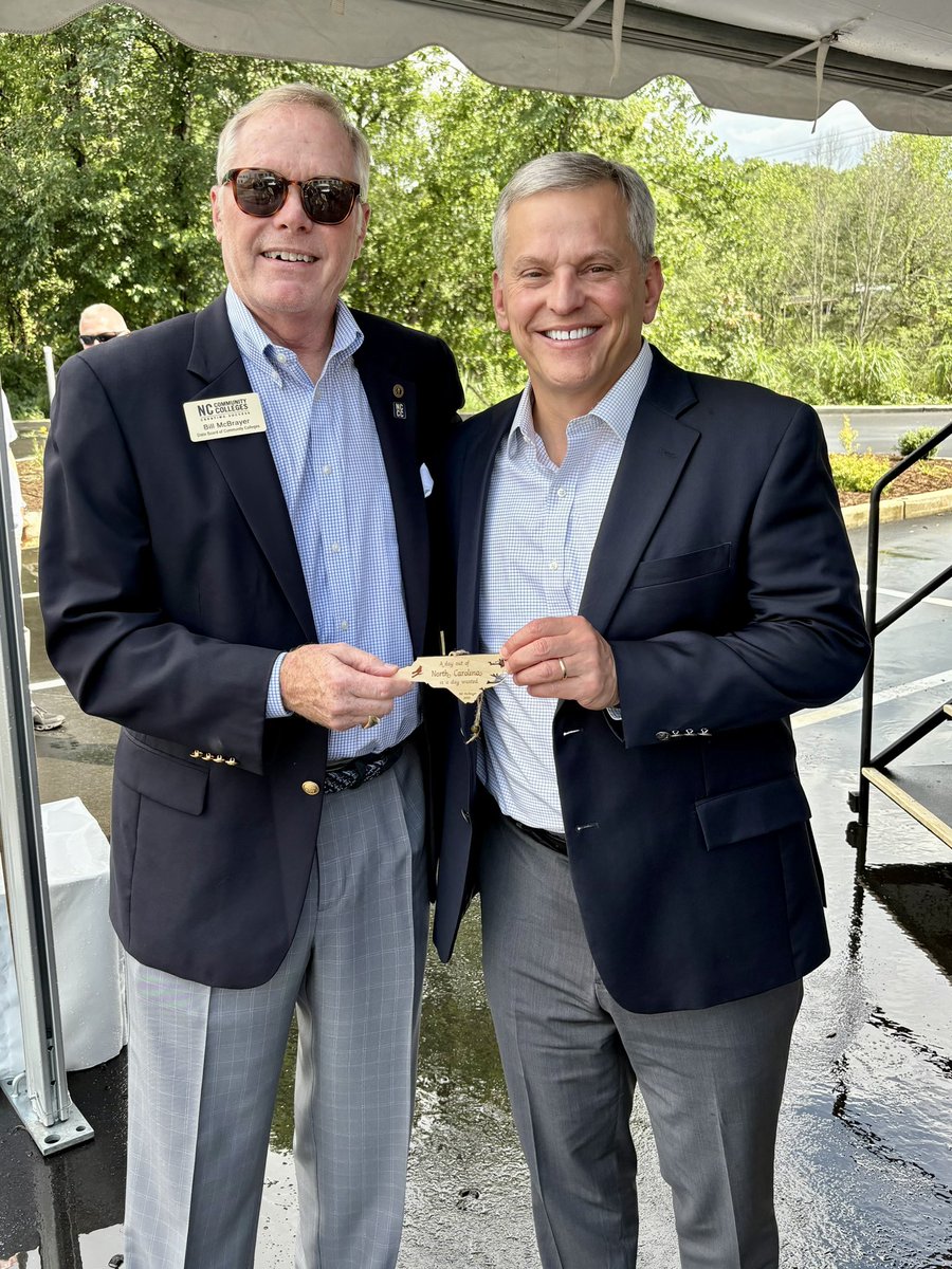 bill_bmcbrayer's tweet image. Honored to present @NC_Governor @JoshStein_ &amp;amp; Senator @RalphHise  with one of my coveted commemorative ornaments while attending @maylandcc today for the ribbon cutting of the new YMCA. @NCCommColleges #partnerships