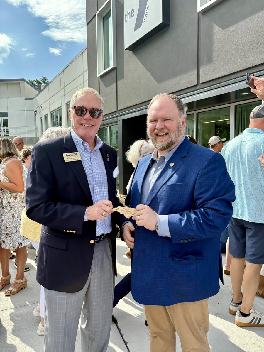 bill_bmcbrayer's tweet image. Honored to present @NC_Governor @JoshStein_ &amp;amp; Senator @RalphHise  with one of my coveted commemorative ornaments while attending @maylandcc today for the ribbon cutting of the new YMCA. @NCCommColleges #partnerships